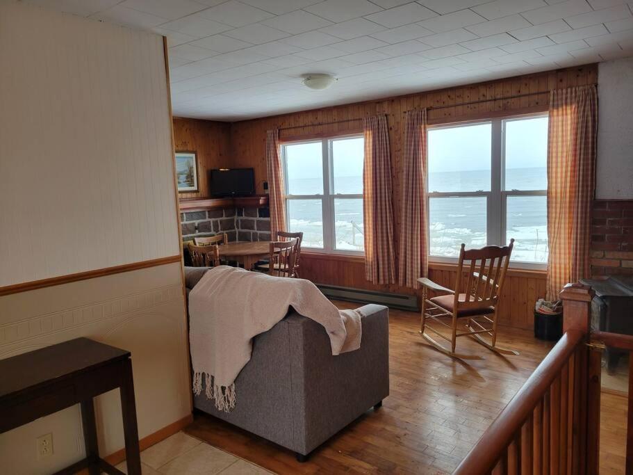 Le Petit Chalet De Pierres แซ็งต์-ลูซ-ซูร์-แมร์ ภายนอก รูปภาพ